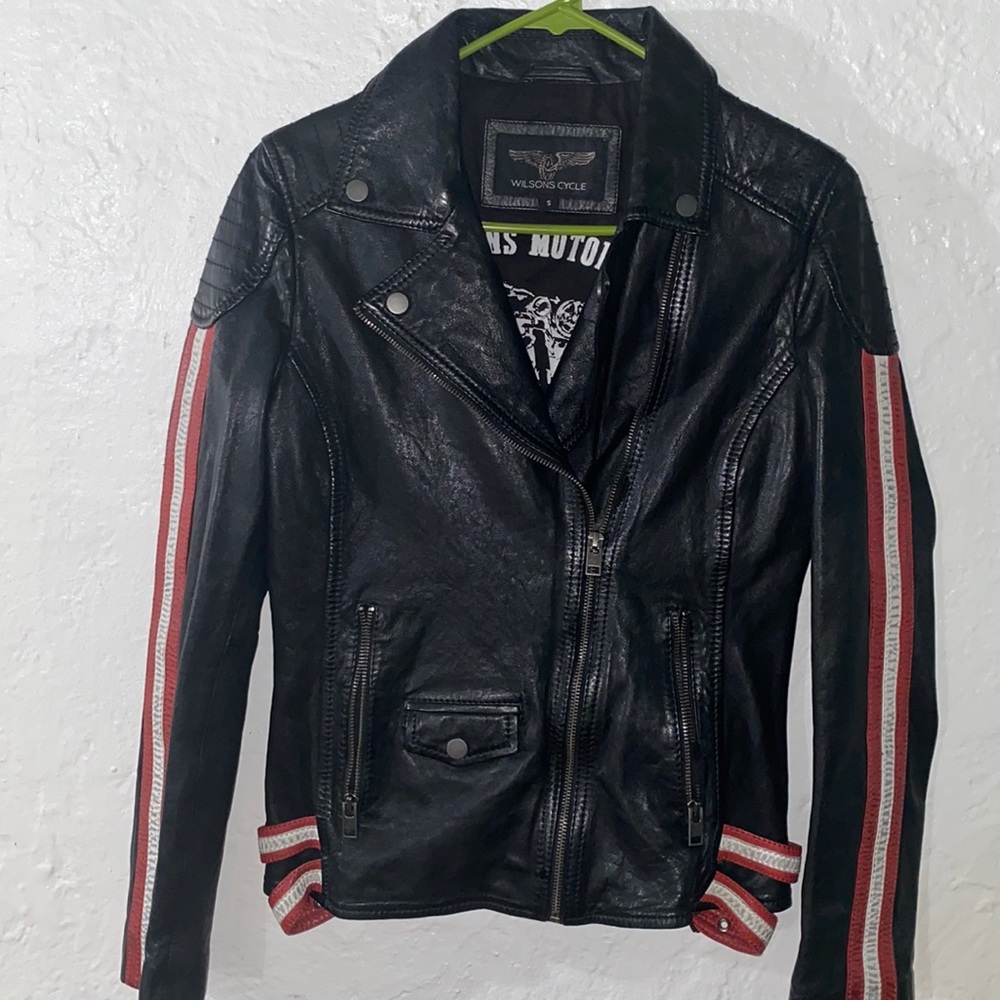 Wilson NWOT size small